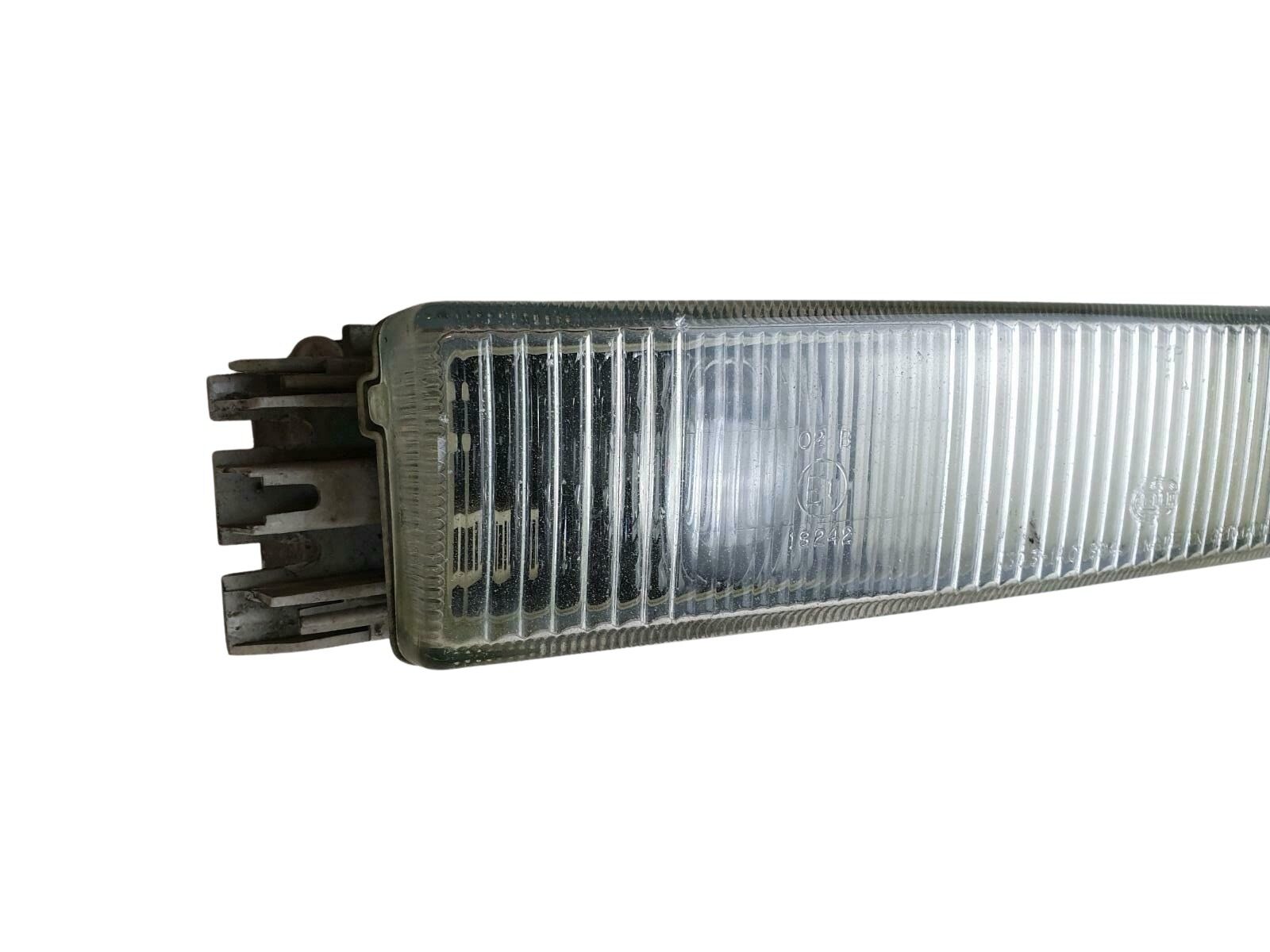 8A0941700 132526-00 Audi 80 B4 Cabrio Coupe Typ89 S2 Nebelscheinwerfer Rechts – Bild 2