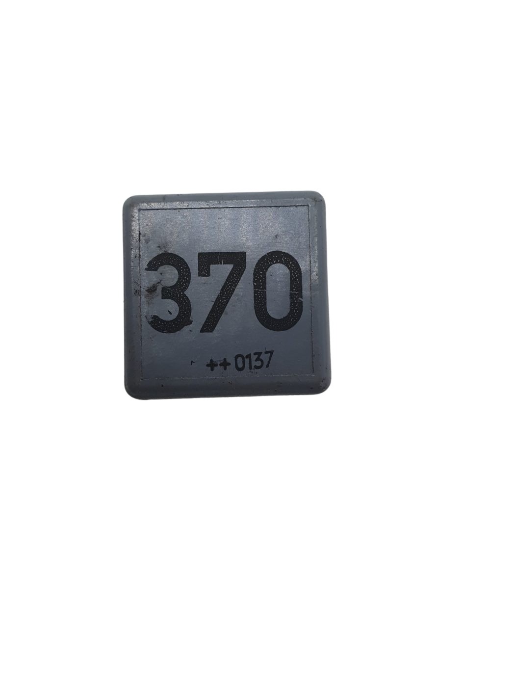 8D0951253 Audi 80 90 B3 B4 Cabrio Coupe Typ89 100 C4 A4 B5 A6 C5 Relais 370 Arbeitskontaktrelais