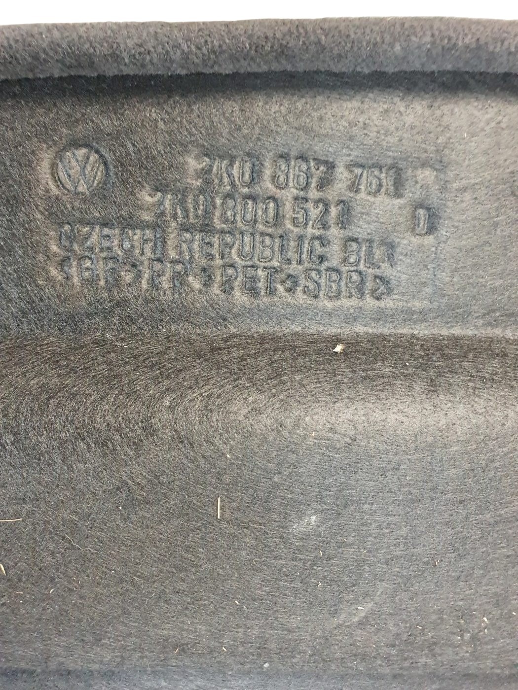 2K0867761/2K0800521D VW Caddy 2K Laderaumabdeckung Hutablage schwarz – Bild 3