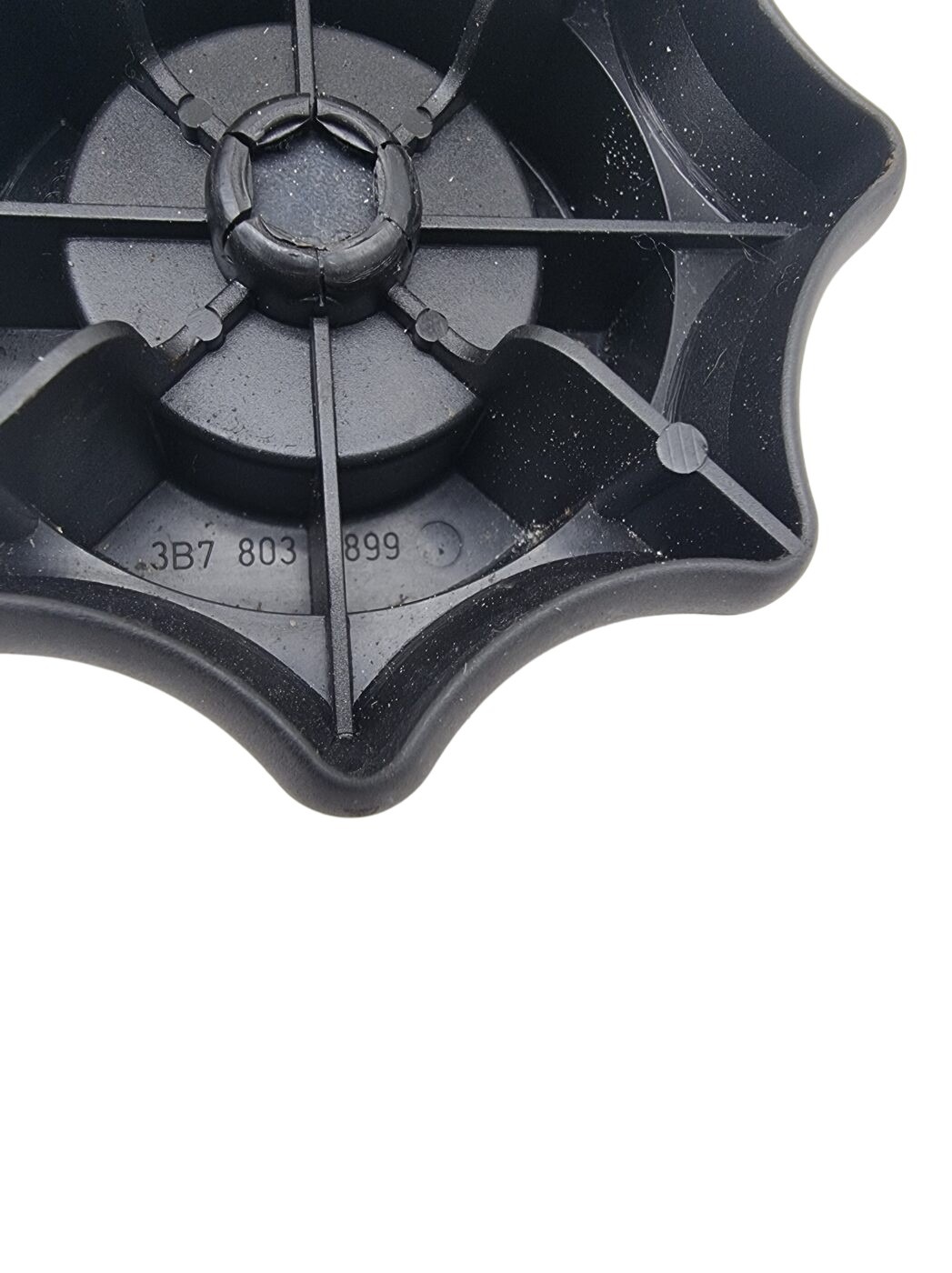 3B7803899 Reserveradschraube VW Passat 3B Halter Befestigung Notrad – Bild 3