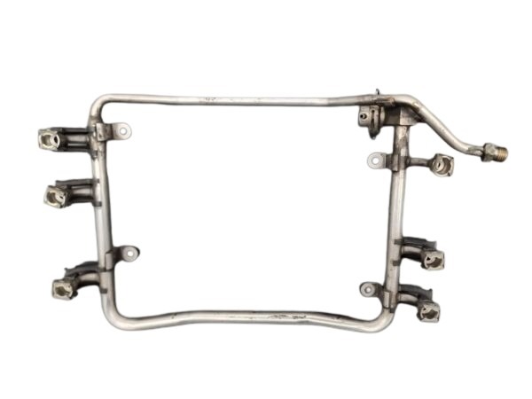 078133681K Audi 80 B4, Coupe, Cabrio Typ 89, A8 D2 V6 2.6-2.8l Einspritzleiste Kraftstoffleitung – Bild 2