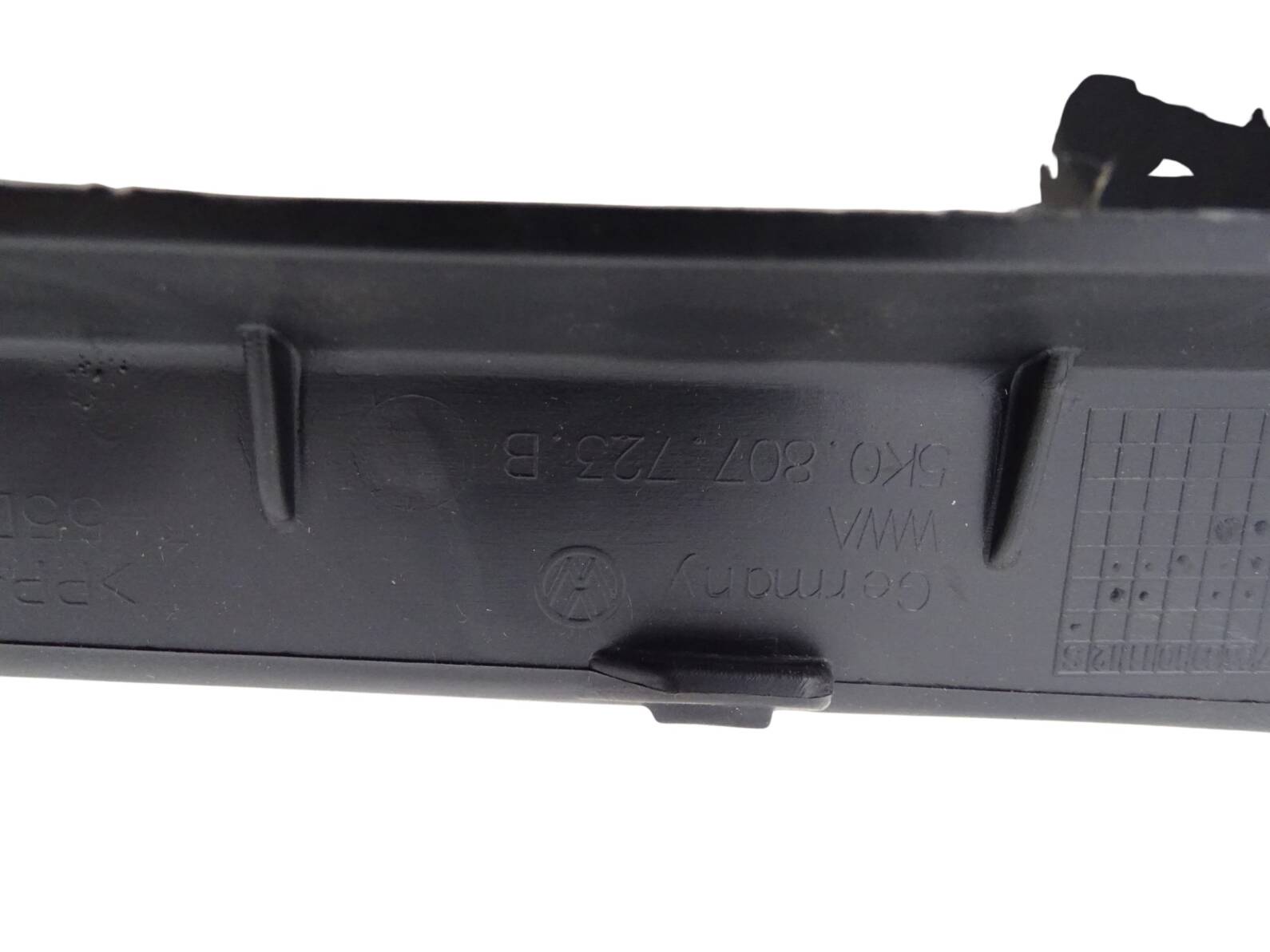 5K0807723B Original VW Golf VI 5K Halter Stoßfänger vorne links Neu – Bild 3