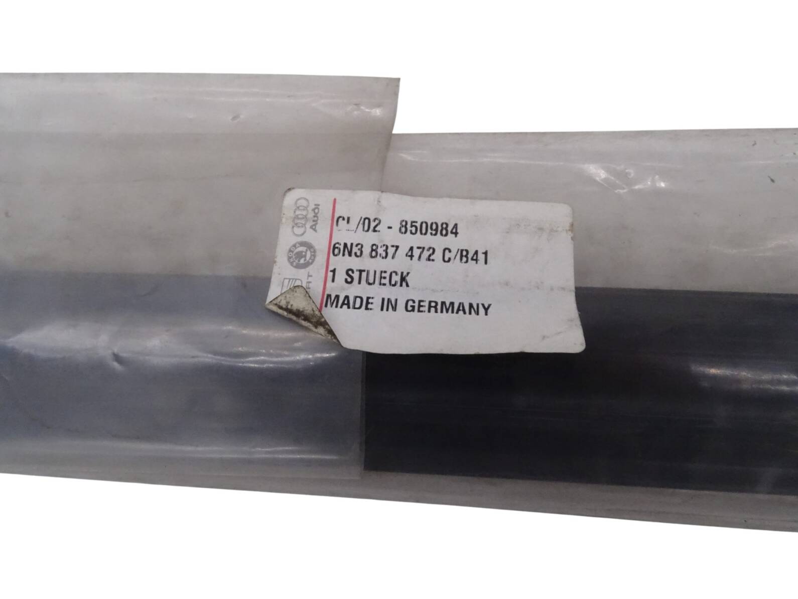 6N3837472C Original VW Polo 6N Fensterschachtabdichtung Neu – Bild 2