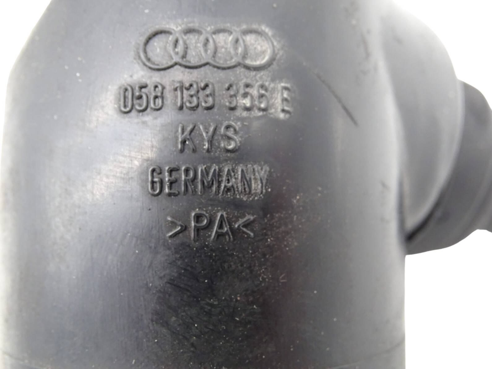 058133356E Audi 80 Cabrio Typ 89 1.8l 125PS ADR Ansaugluftführung – Bild 4
