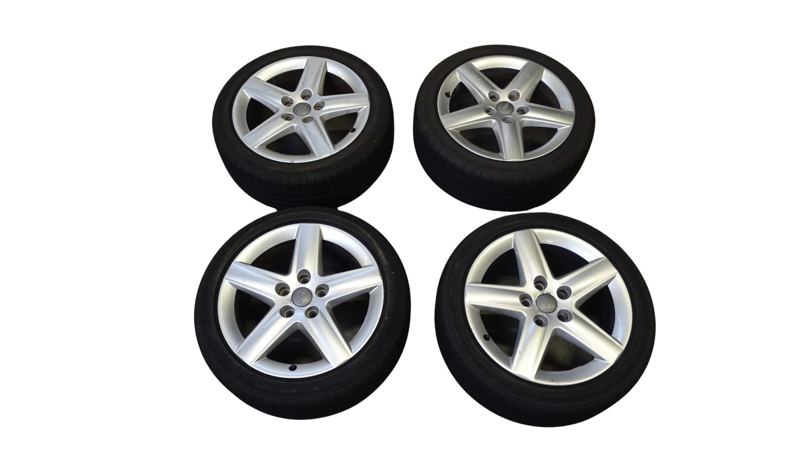 8P0601025D Audi A3 8P Alufelgen Satz 5-Speichen Silber 7,5x17 ET56 Lochkreis 5x112
