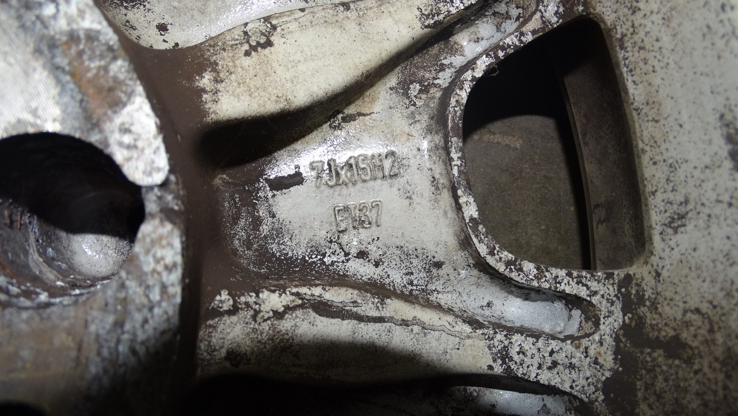 2104010102 Mercedes-Benz E-Klasse W210 Alufelgen Satz Silber 7x15 Zoll ET37, Lochkreis 5x112 – Bild 13