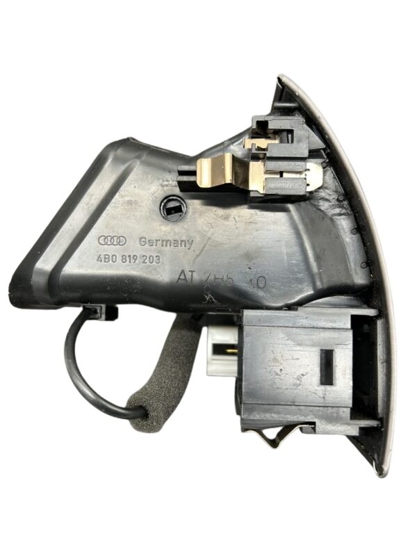 4B0815743 4B0819203 Audi A6 4B Lüftungsgitter Luftdüse hinten mit Zigarettenanzünder – Bild 3