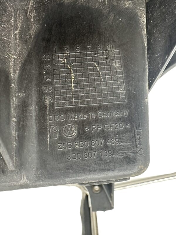 3B0807469 VW Passat 3BG Stoßstange Verstärkung Träger/Stutzteil Vorne – Bild 3