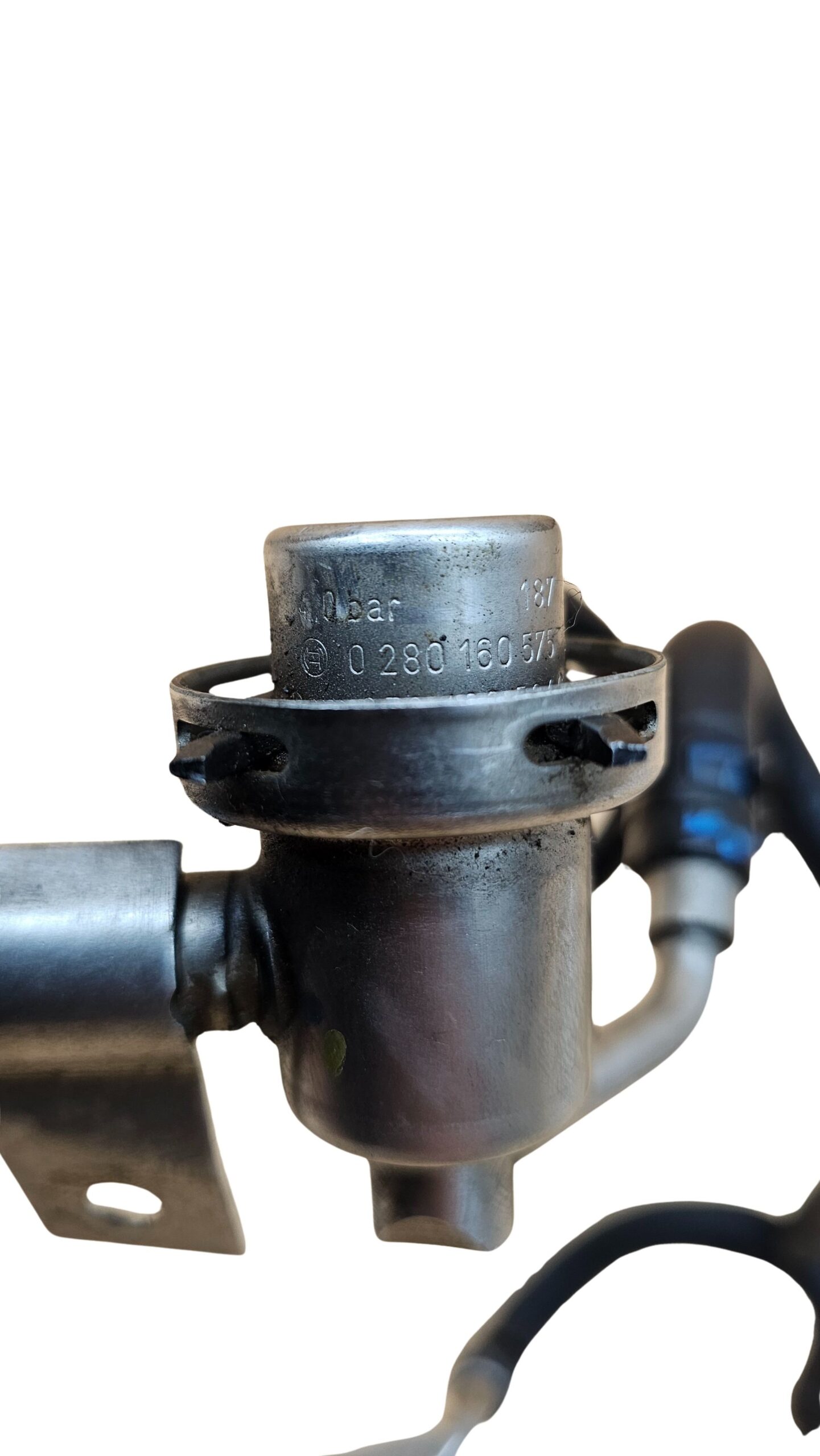 07D133316H VW Passat 3B 3BG W8 Kraftstoffverteiler – Bild 5