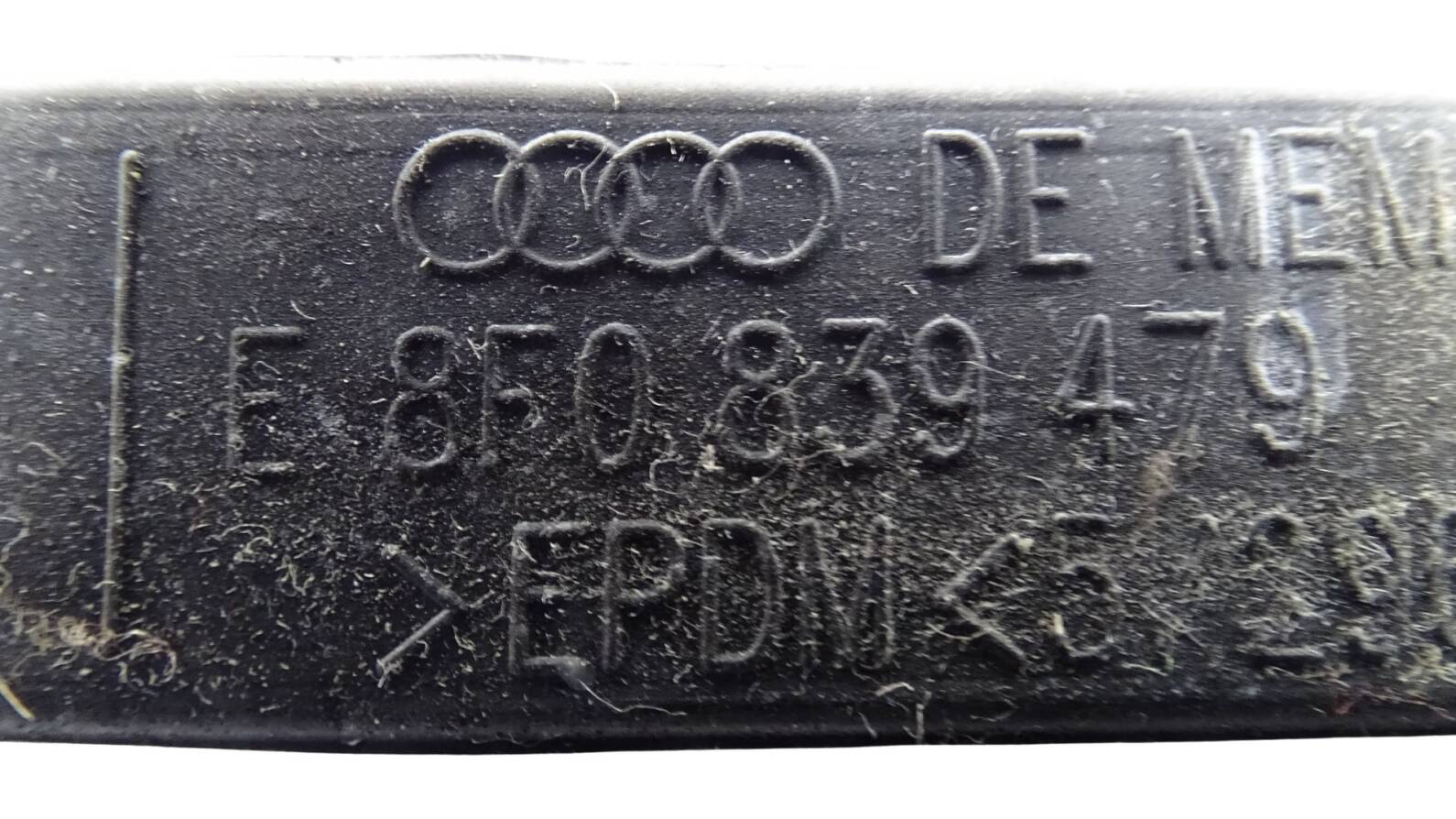 8F0839479 Audi A5 8F Cabrio Türdichtung vorne links – Bild 3