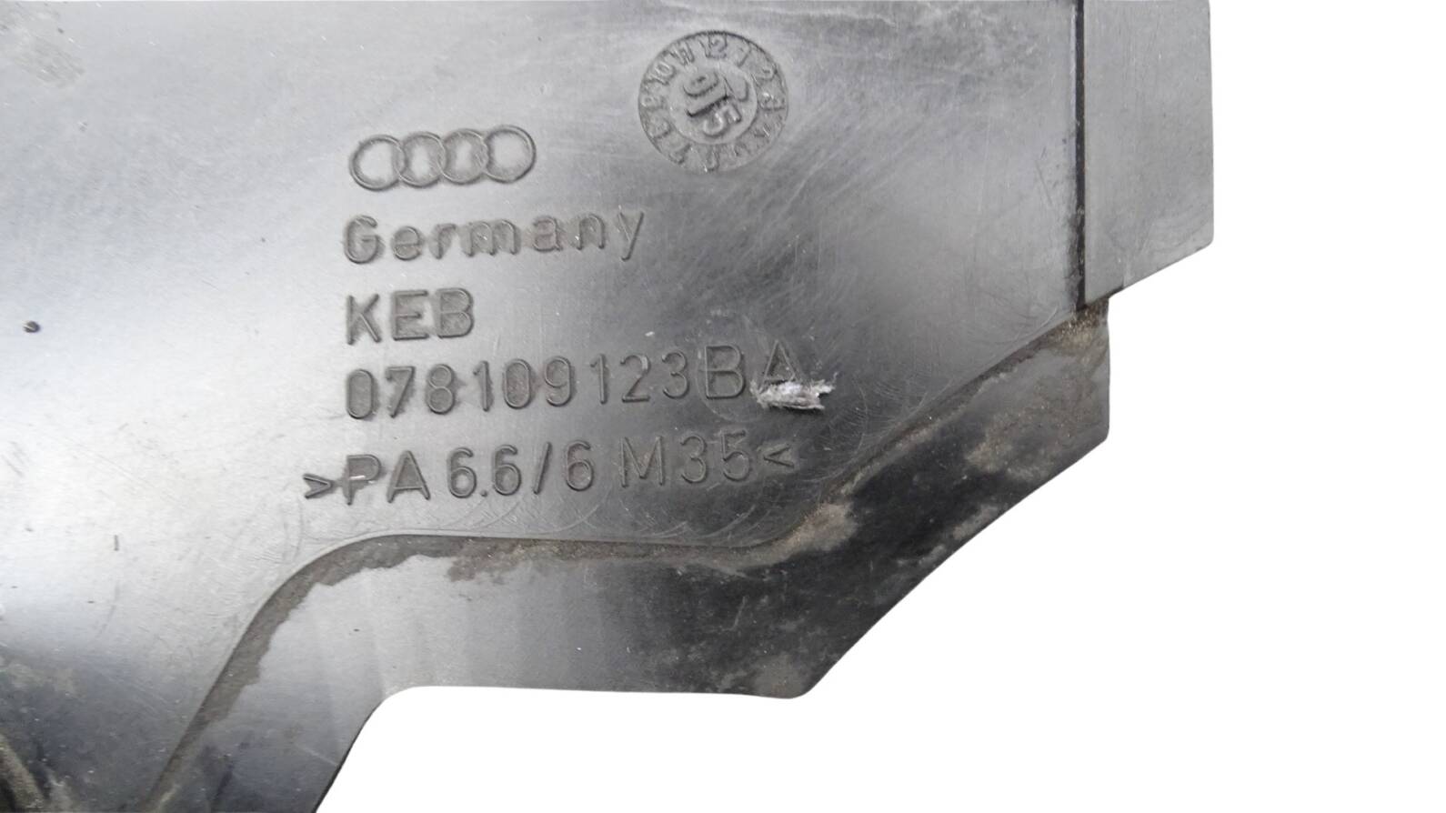 078109123BA Audi 80 B4 100 A6 C4 4B A4 8E V6 Zahnriemenverkleidung Zahnriemenabdeckung – Bild 3