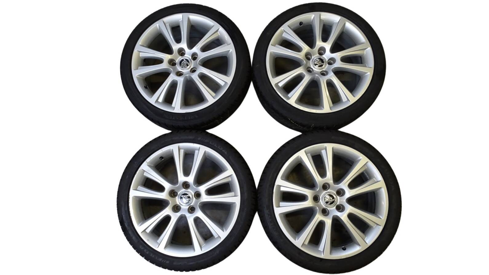1Z0601025M Skoda Felgen 225/40 R18 Winterreifen 7,5Jx18 Zoll ET51 Lochkreis 5x112