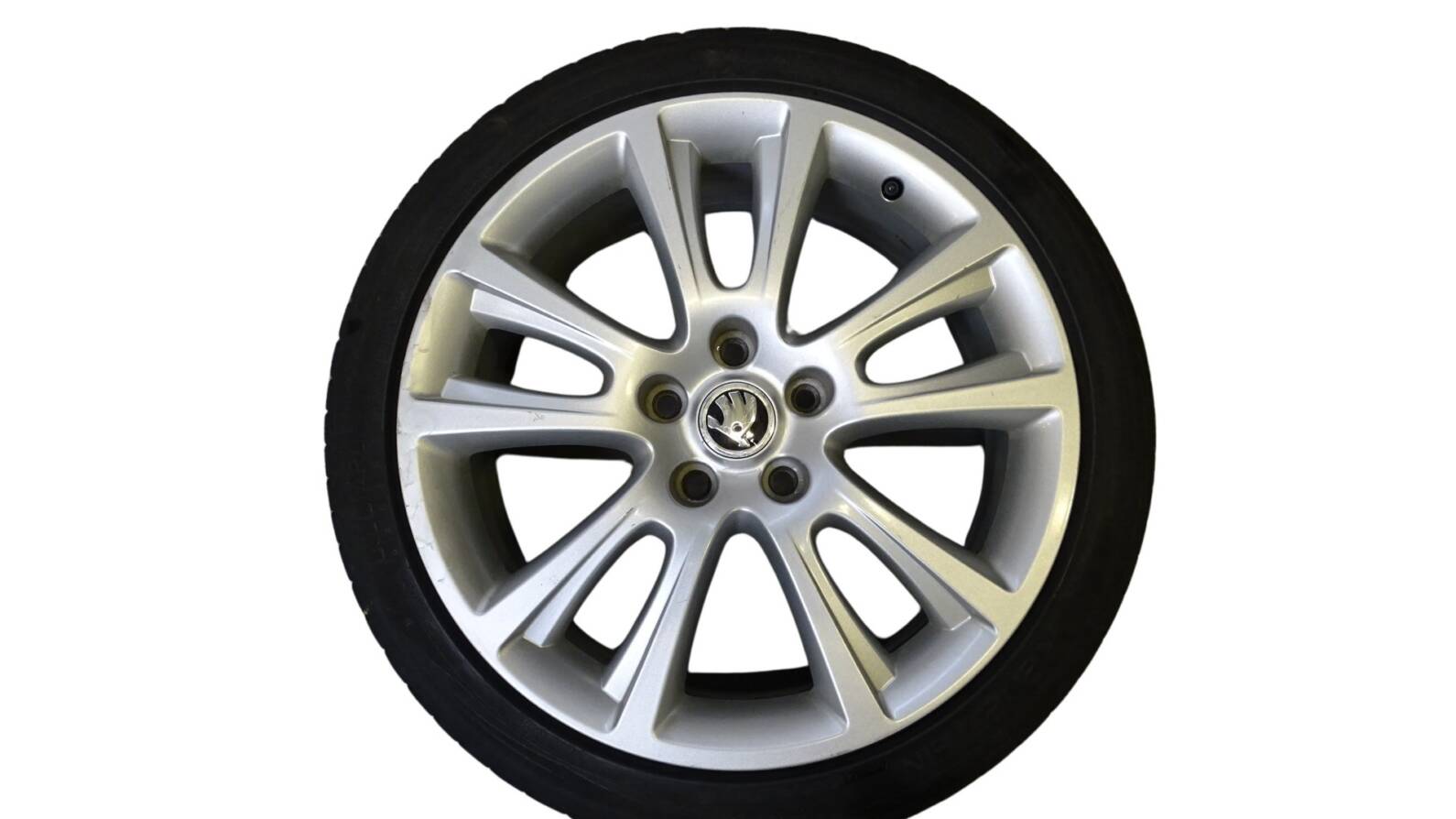 1Z0601025M Skoda Felgen 225/40 R18 Winterreifen 7,5Jx18 Zoll ET51 Lochkreis 5x112 – Bild 3