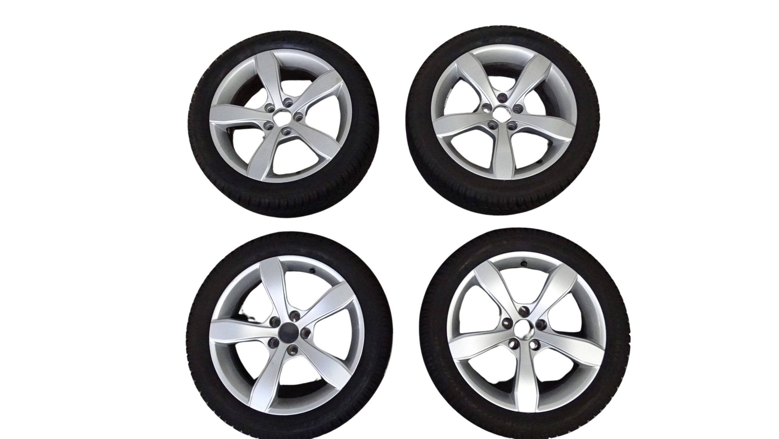 8X0071496 Audi A1 Alufelgen 6Jx16H2 mit Winterreifen 195/50 R16 Lochkreis 5x100