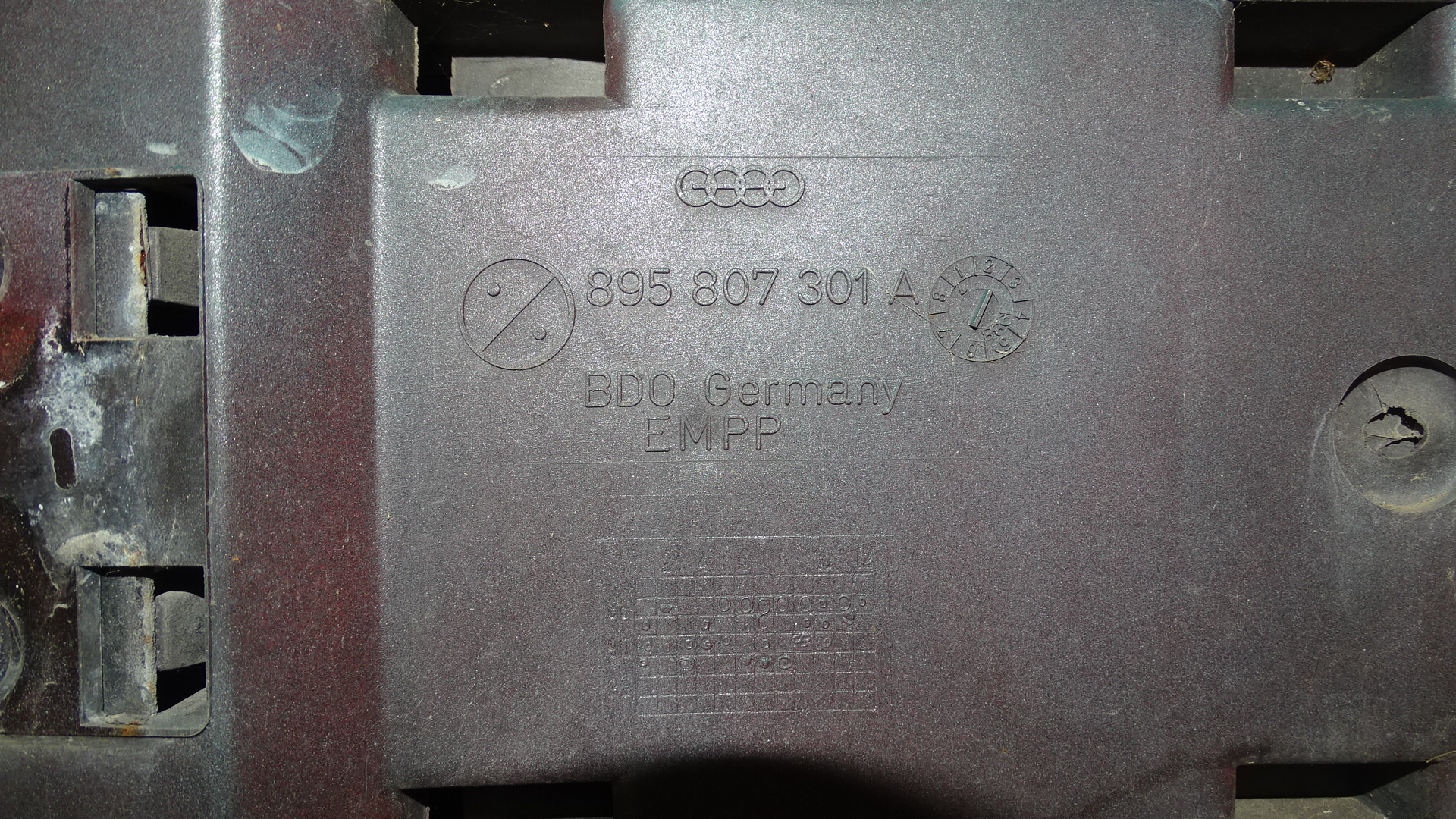895807301A Audi 80 Cabrio/Coupe Typ89 Stoßstange Hinten Grün – Bild 12
