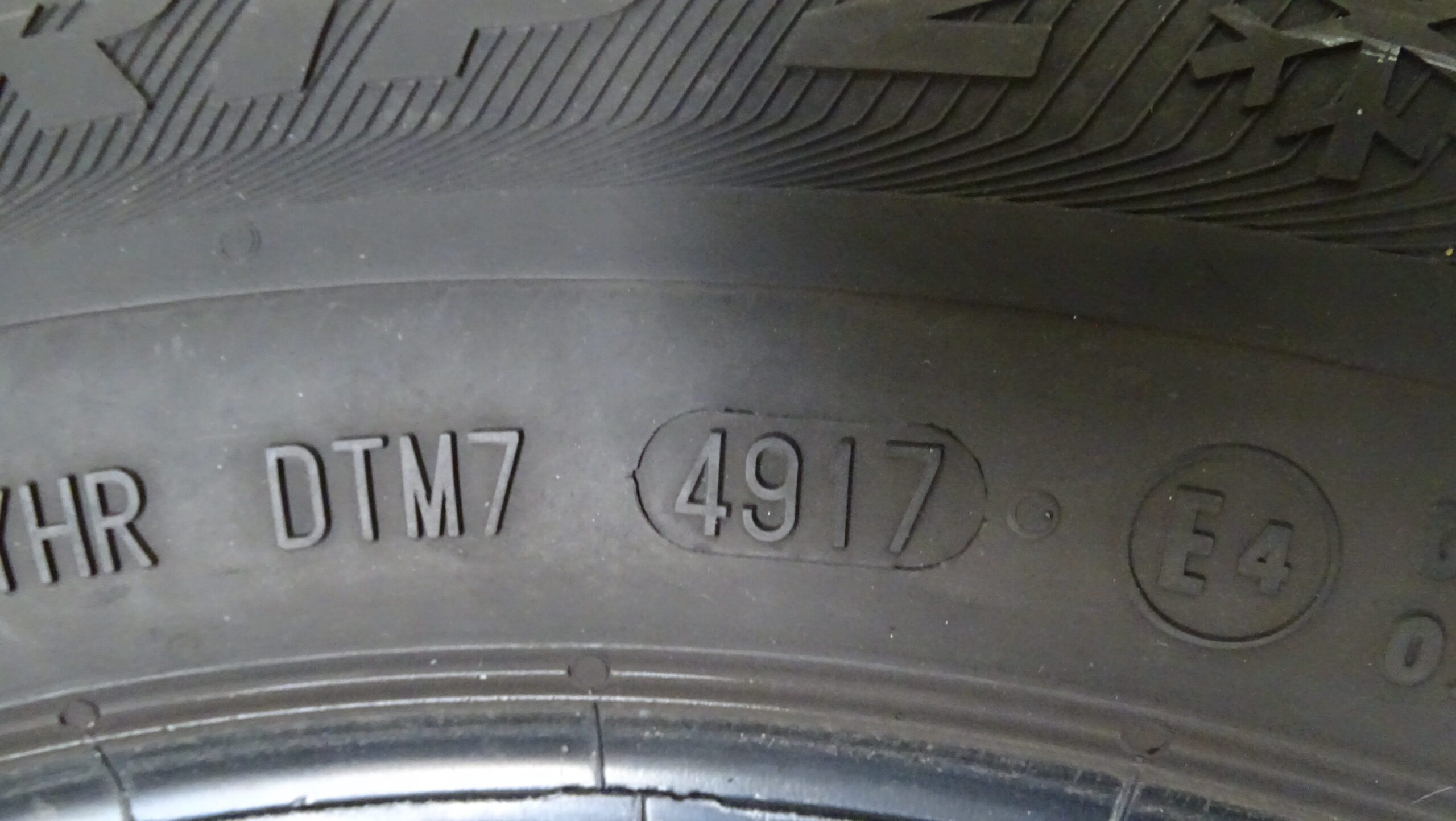 4x Semperit MasterGrip 2 175/70 R14 84T Winterreifen – Bild 4