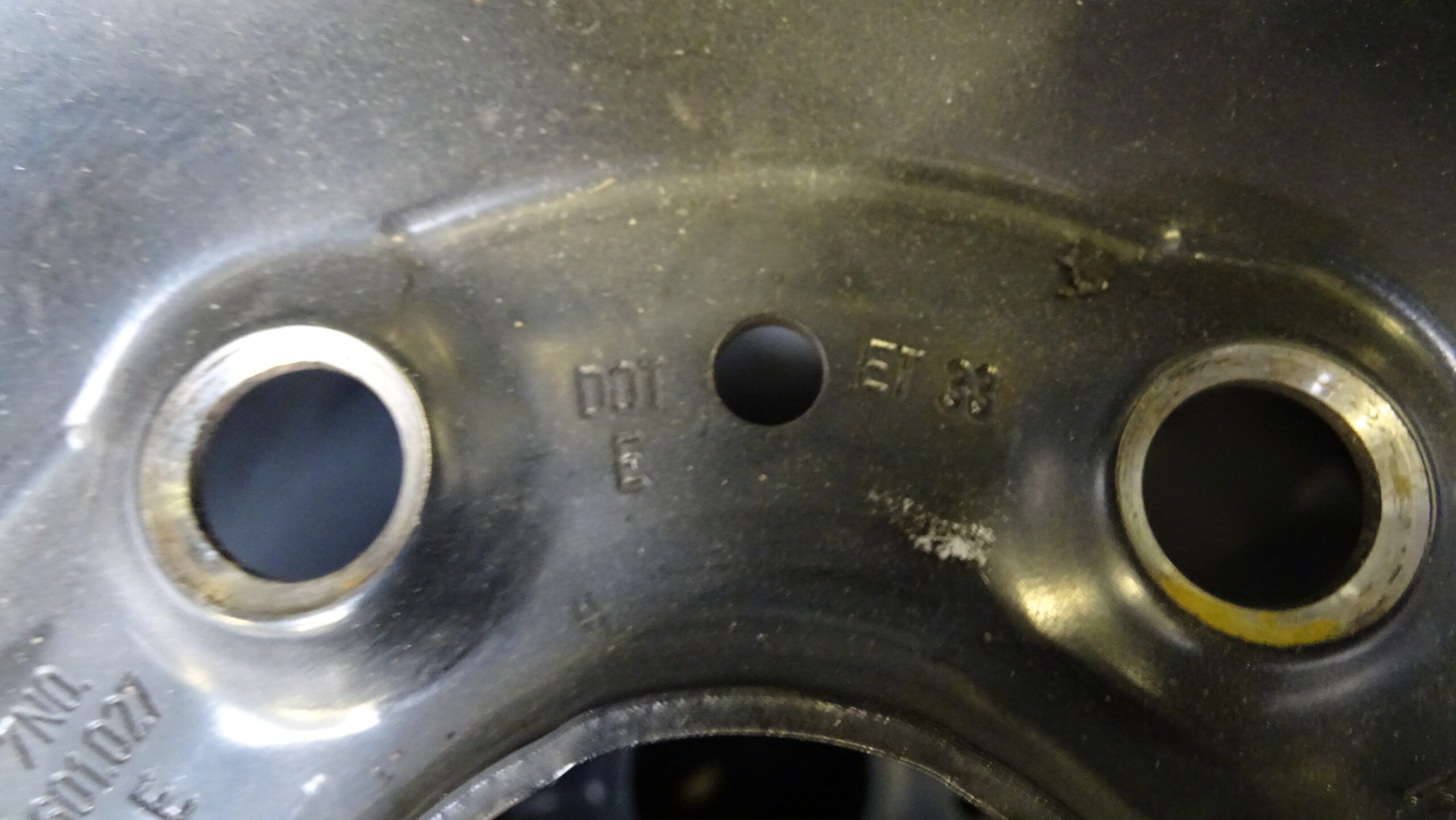 7N0601027 VW T5 Stahlfelgen 6,5Jx16 Zoll ET33 Lochkreis 5x112 – Bild 4