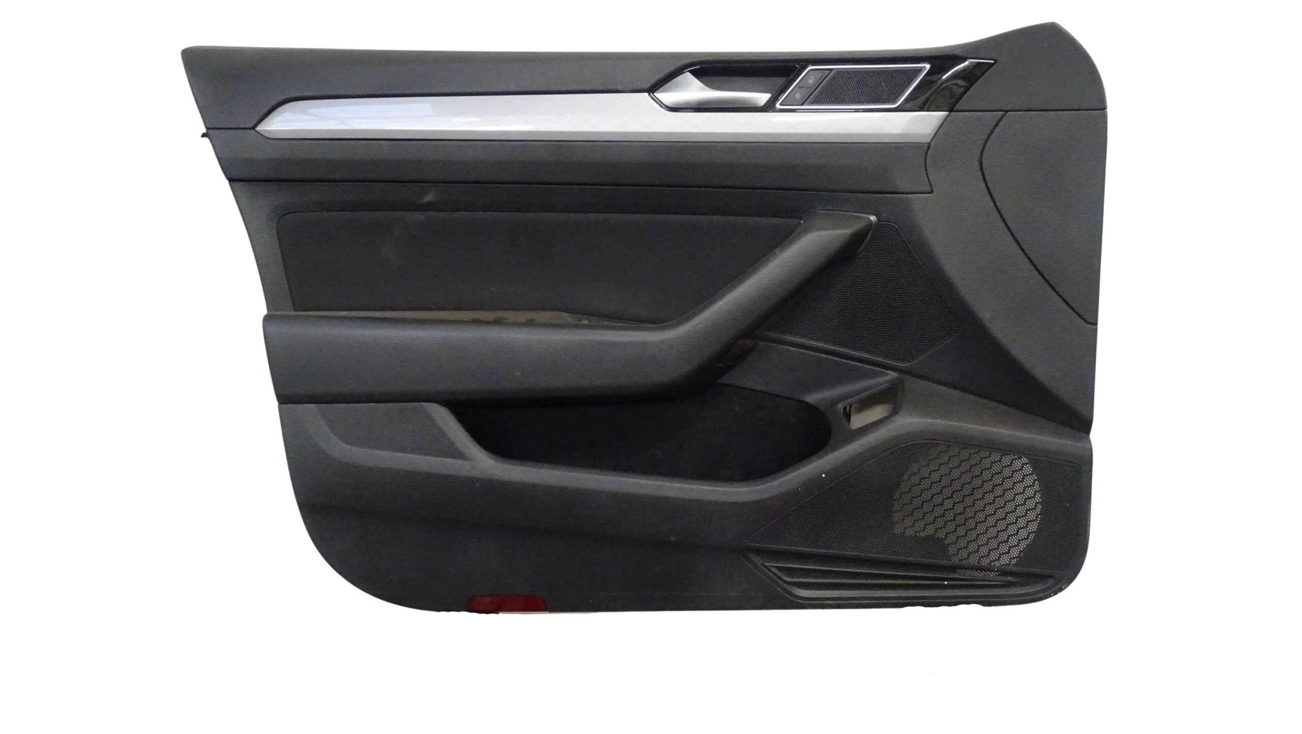 3G1867011 VW Passat B8 Variant Türverkleidung vorne Links