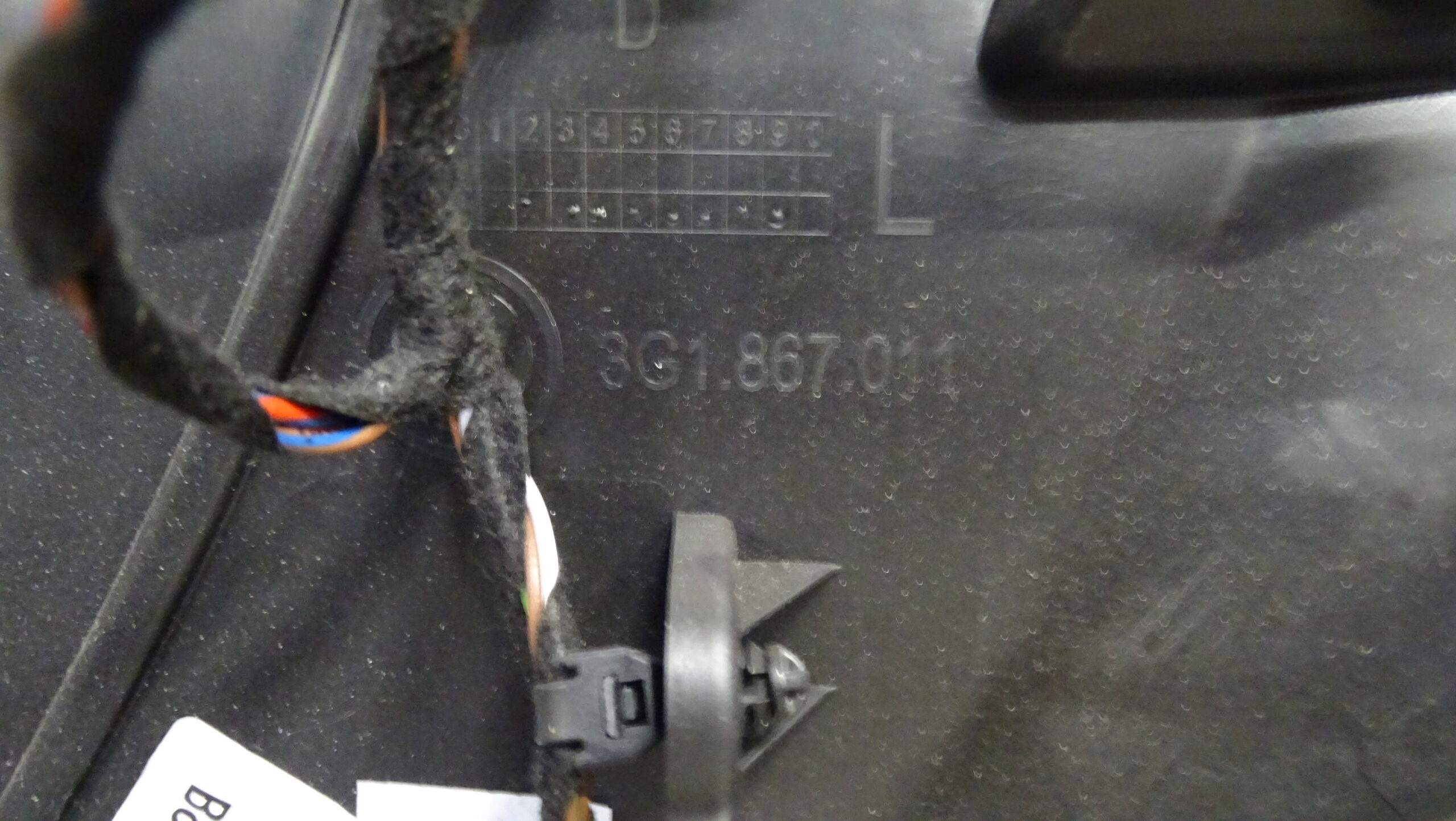 3G1867011 VW Passat B8 Variant Türverkleidung vorne Links – Bild 4