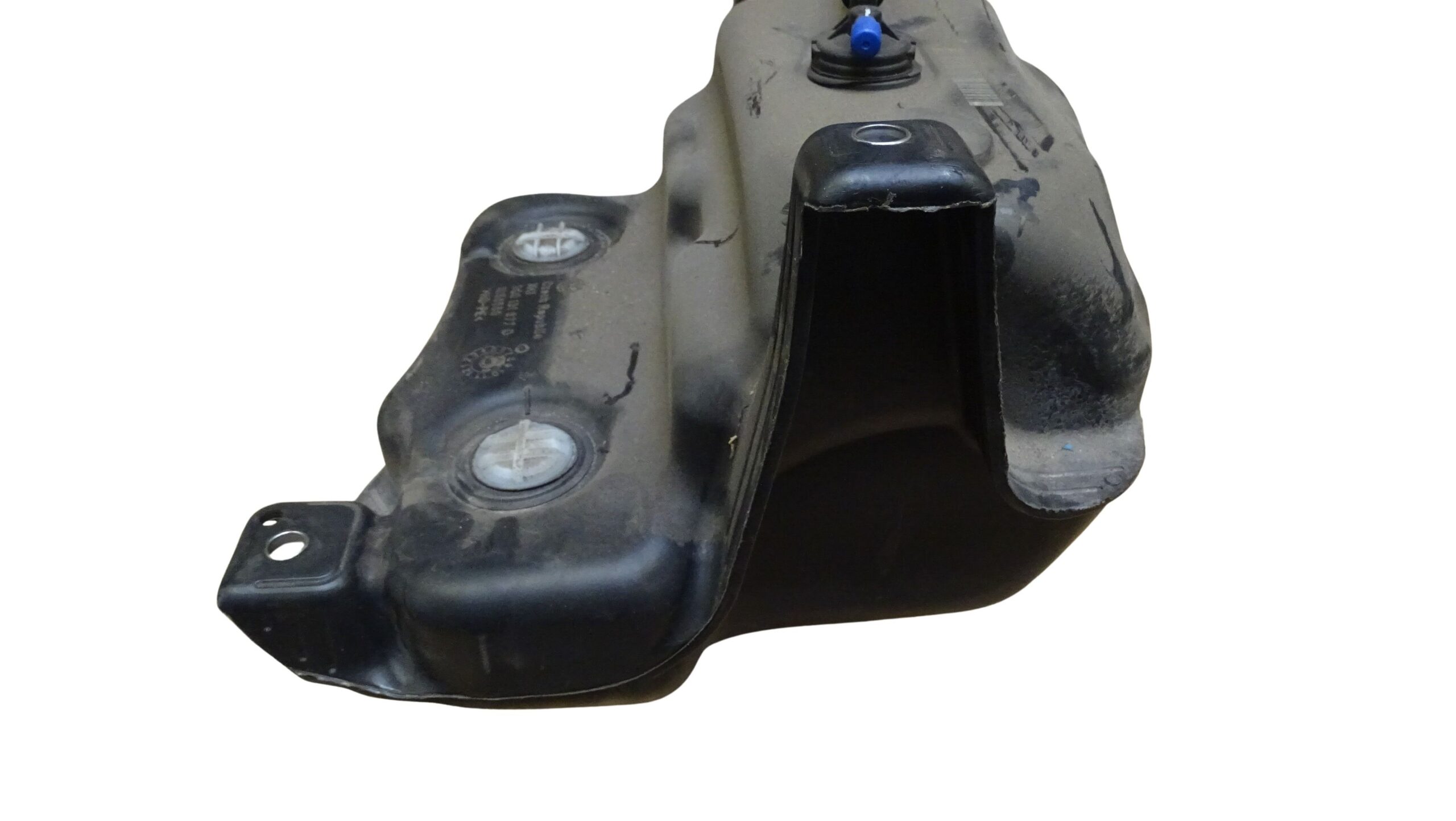 3Q0131877D VW Passat B8 Skoda Superb 3V AdBlue Tank Reduktionsmitteltank – Bild 4