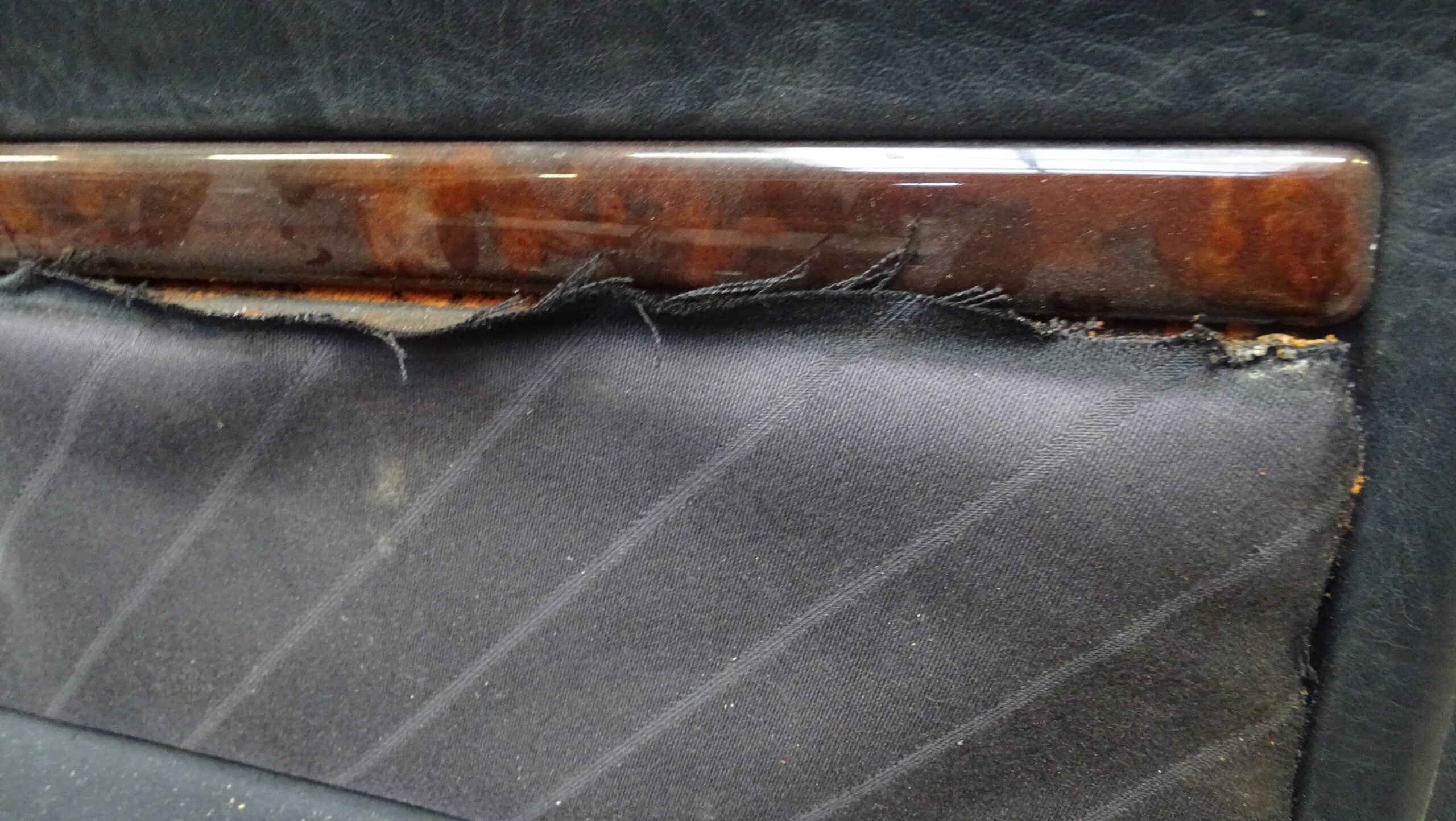 8G0867106A Audi 80 Cabrio Typ 89 Türverkleidung Vorne Rechts Satin Stoff Anthrazit – Bild 2