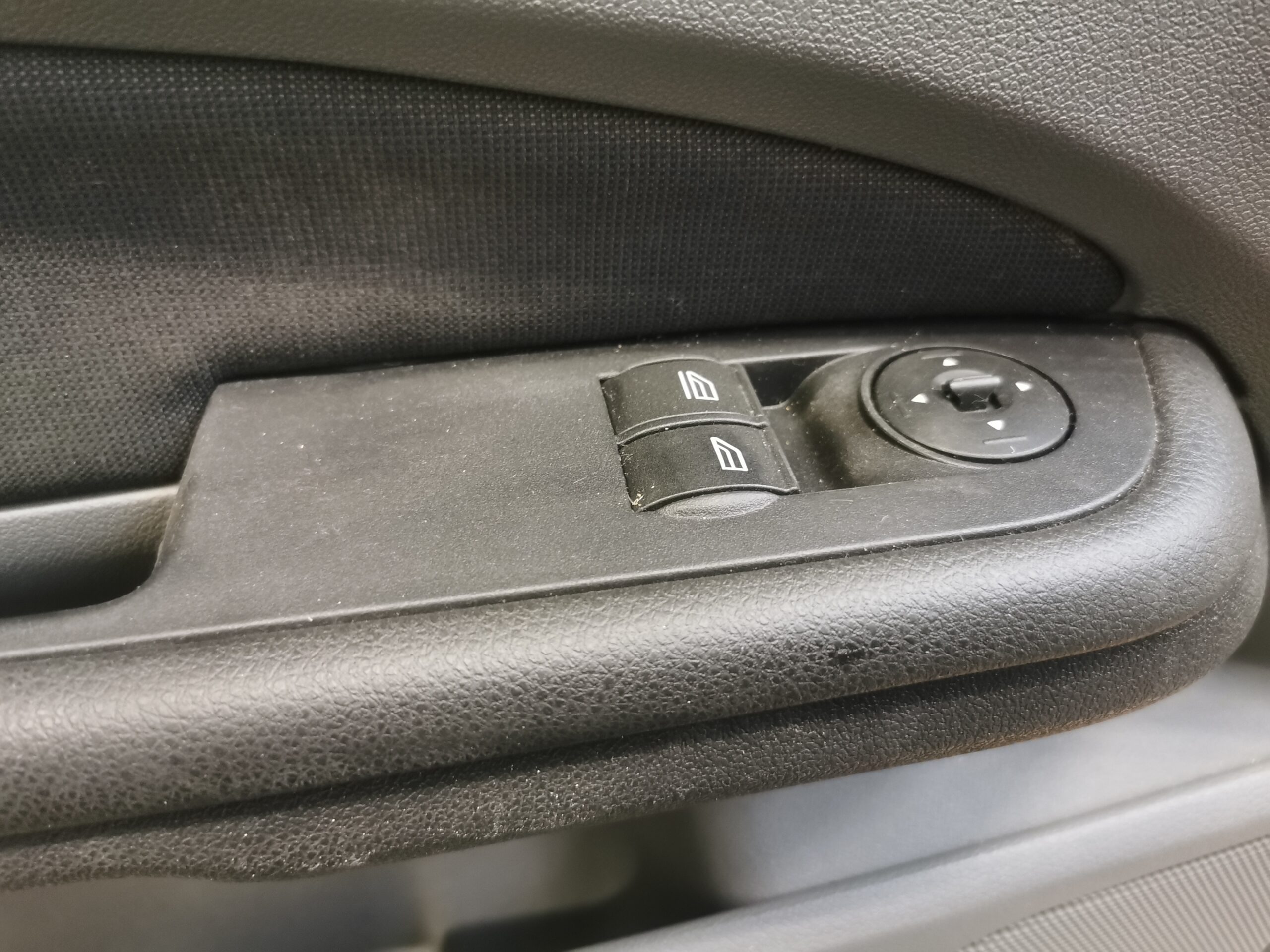 4M51-A23943-C Ford Focus Turnier MK2 Kombi Türverkleidung vorne Links – Bild 2