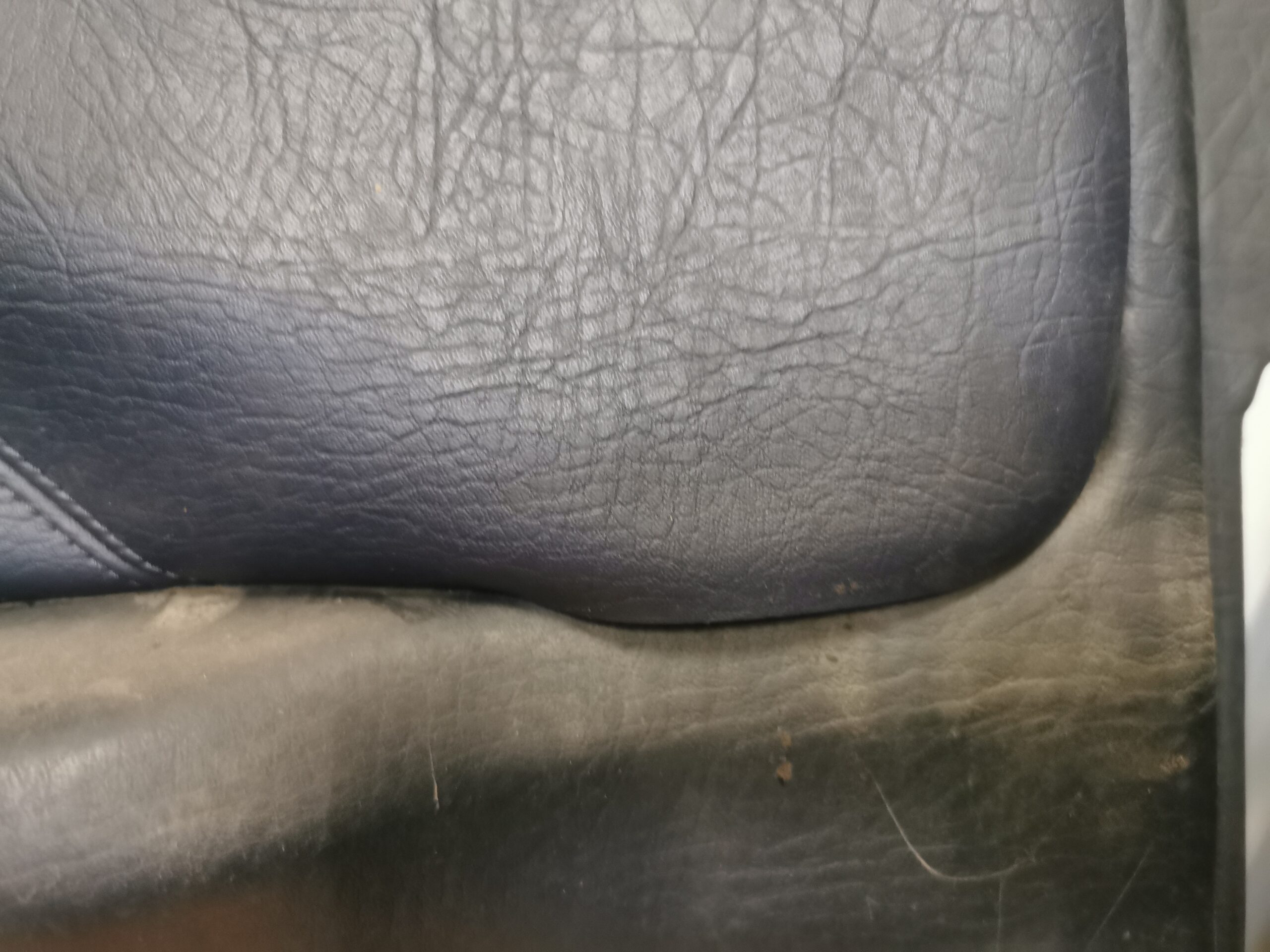 8G0867106A Audi 80 Cabrio Typ 89 Türverkleidung vorne rechts Leder Anthrazit – Bild 4