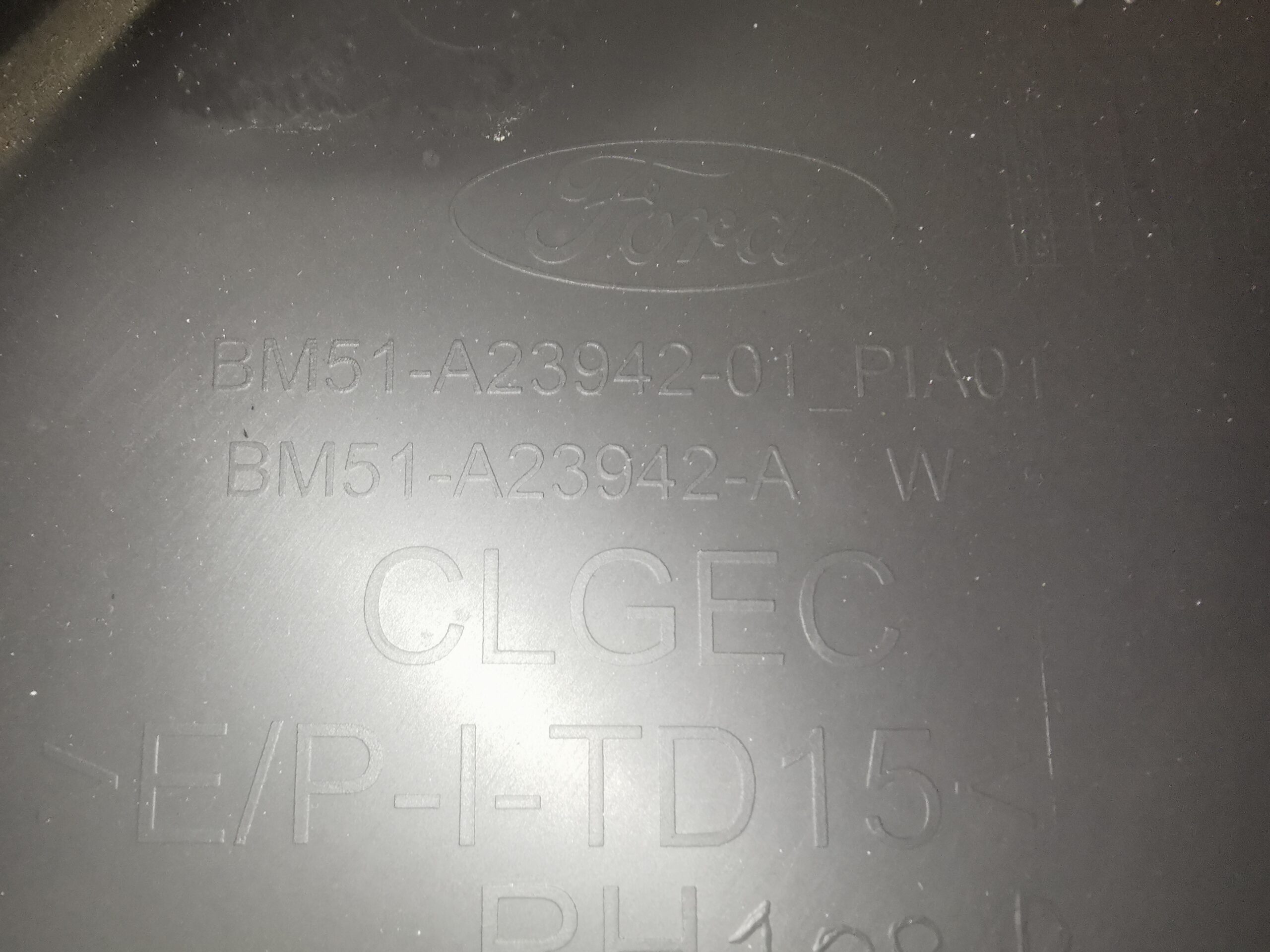 BM51-A23942-A+BM51-A23943-A+BM51-A27407-A Ford Fokus MK3 Türverkleidungen Anthrazit Silber – Bild 8